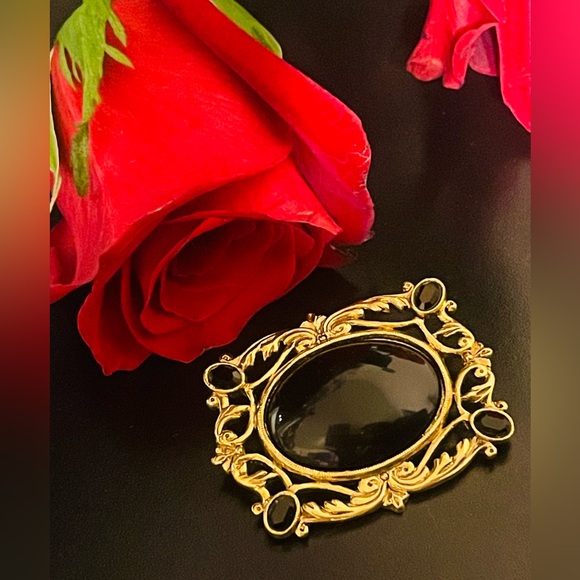 1928 Gold and Black Rectangle Brooch - Picture 12 of 12